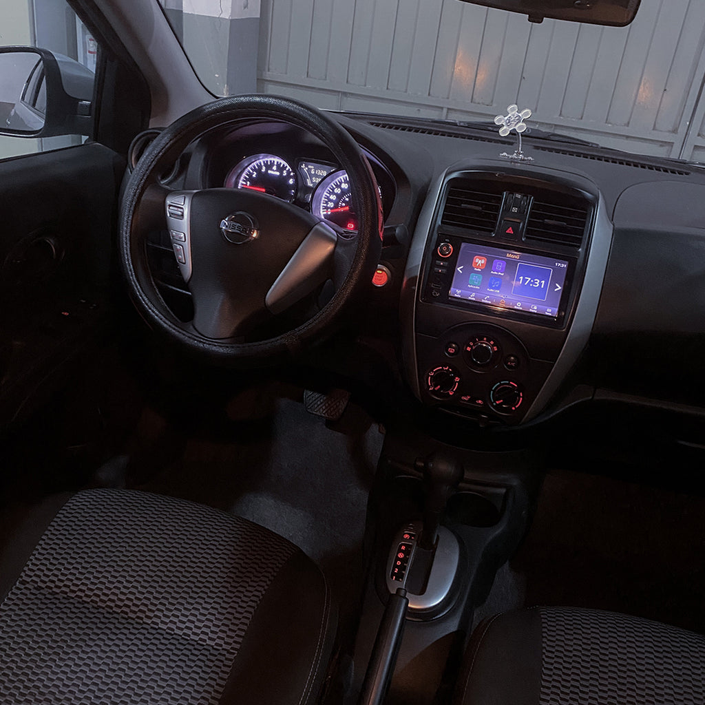 Nissan Versa 2021